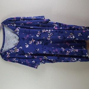 Catherines | Women's Easy Fit Tee V-Neckline Short Sleeves Floral Tee Sz 3x